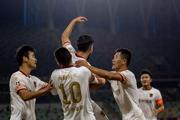 开云体育官网：2020中甲专刊： 第十五期《点燃贵州足球的“三把火”》