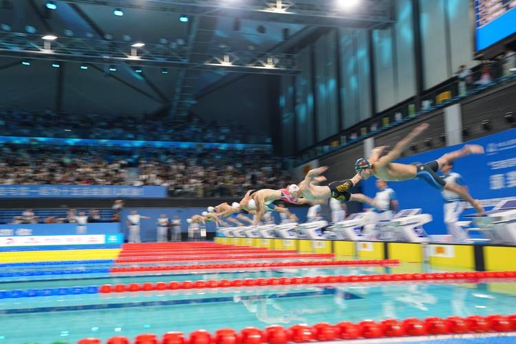 开云体育最新动态：男子50米仰泳半决赛